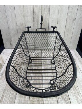 Vtg Chicken Wire Bathtub Fruit Basket Metal Cottage Chic Farmhouse Country 12" L